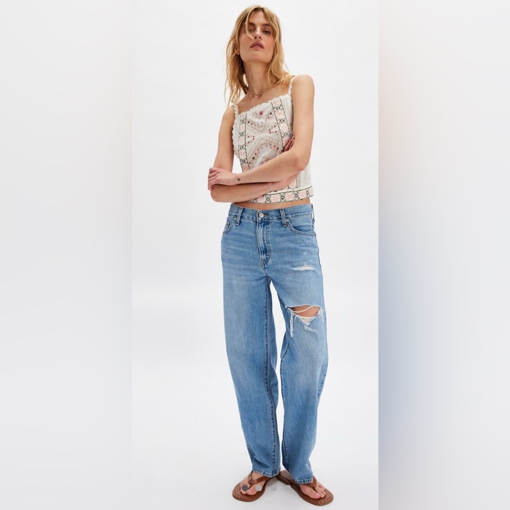 Levi’s Baggy Dad Jeans